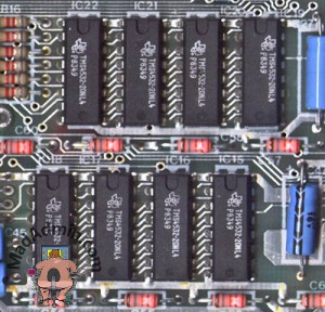 ZX Spectrum felső 32k RAM chipek